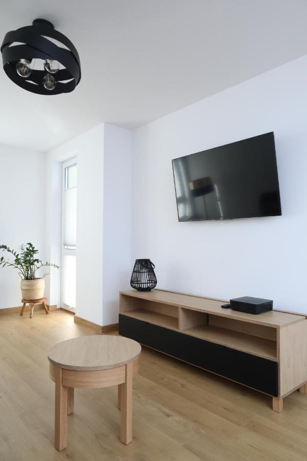 Apartament Szmaragdowy Platan Kolobrzeg Ngoại thất bức ảnh